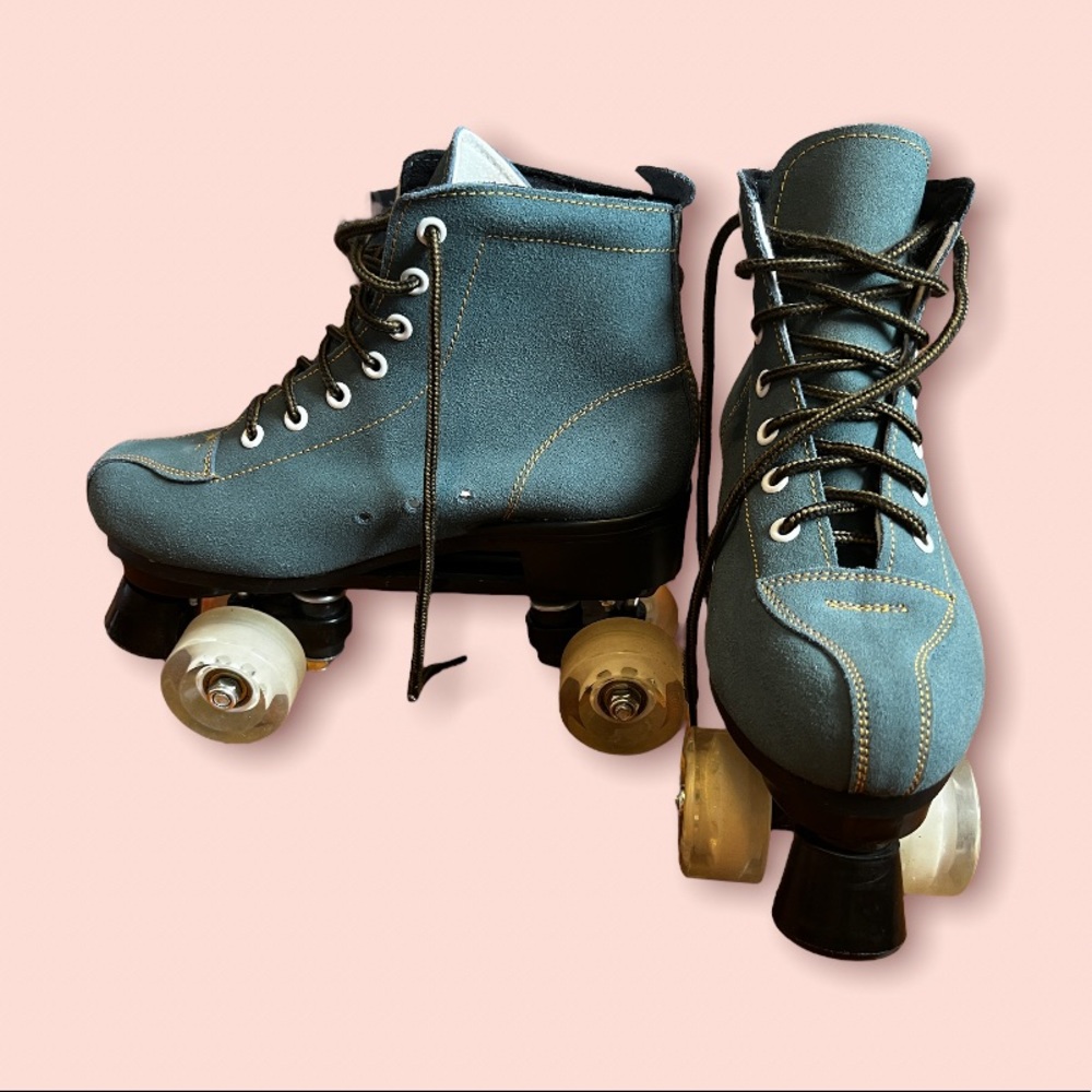 Blue Suede Roller Skates - sz US 8.5/9